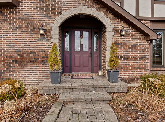 2nd image of 38940 N Northwoods Dr