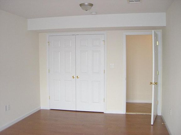 5th image of 5 Marion Pl #1