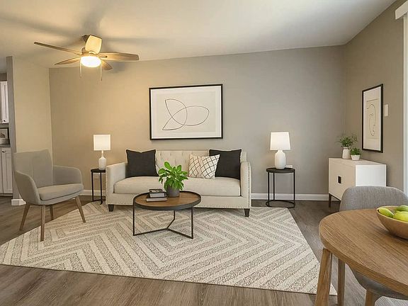 3rd image of 19310 4th Ave NE APT 7
