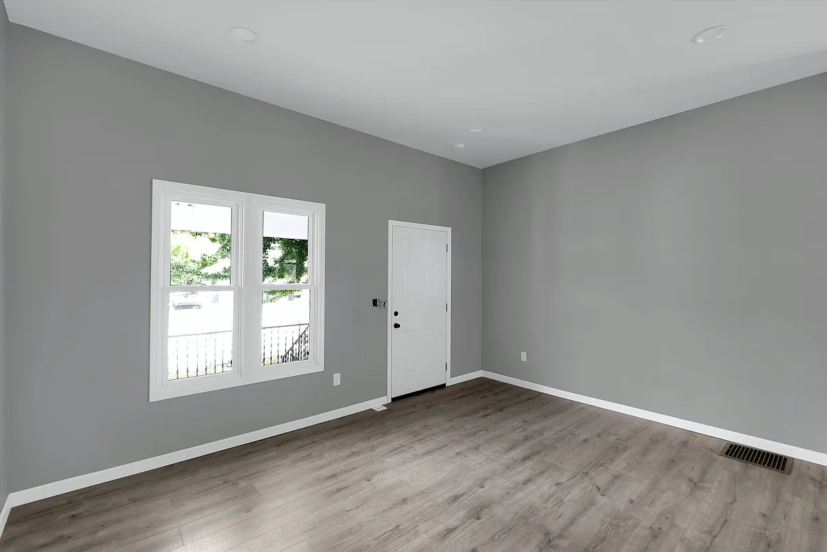 Living Room - 102 N 39th St