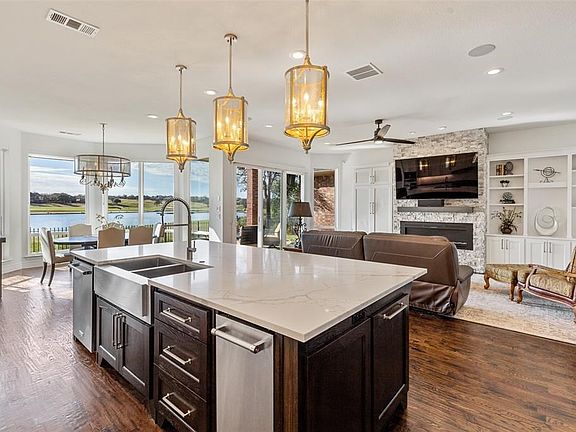 3rd image of 7705 S Ballantrae Dr