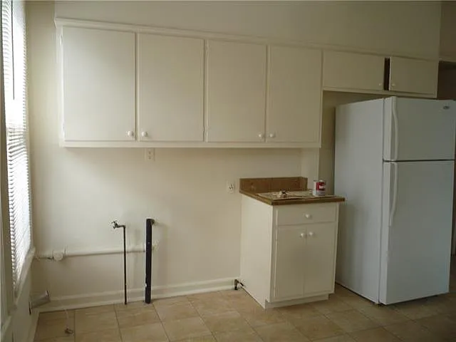 7733 Hampson St — Photo 18