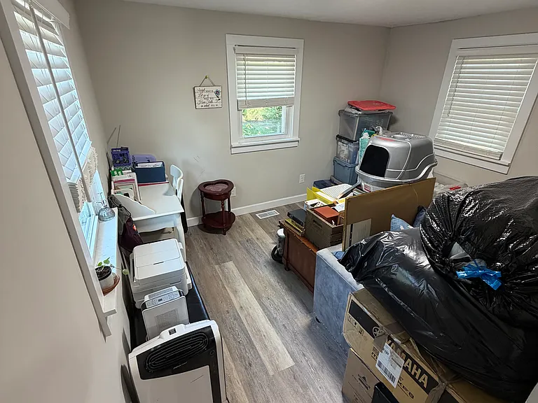523 Saint Marys Ave — Photo 8
