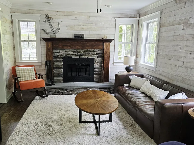 64 Beachfern Rd — Photo 7