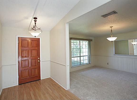2nd image of 402 Trailridge Dr