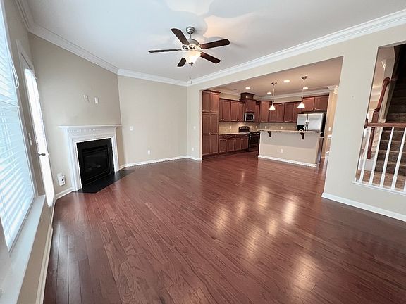 5th image of 2124 Junewood Ln