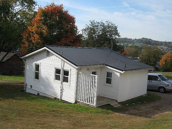 2nd image of 1433 Dogwood St