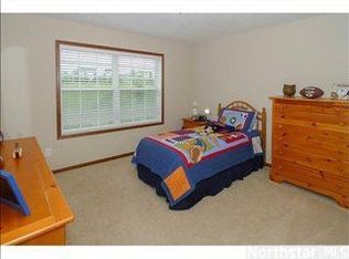 6275 Hedgecroft Ave S, Cottage Grove, MN 55016