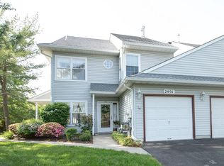 2401 Lynbrooke Dr, Yardley, PA 19067