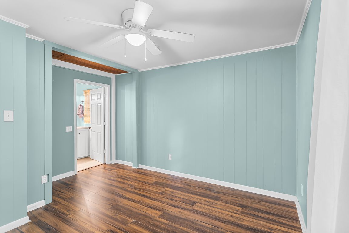 next background image