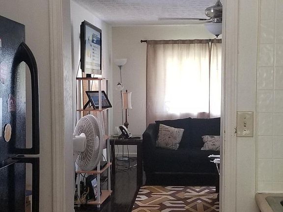 3rd image of 1214 Loretta Ave