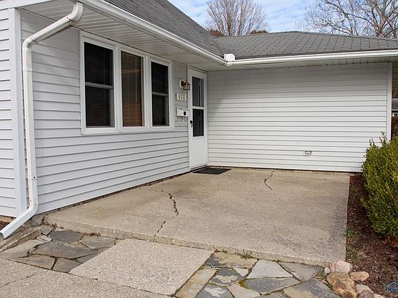 2nd image of 970 Lones Dr