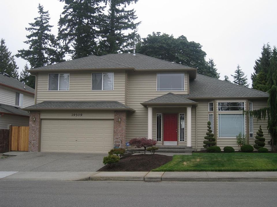 1st image of 19509 12th Ave W