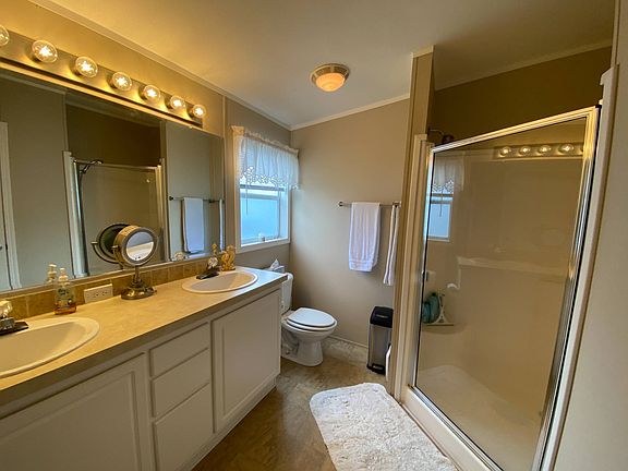 5th image of 1744 Poppy Cir #124
