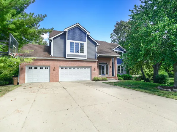 2035 NW 129th St, Clive, IA 50325