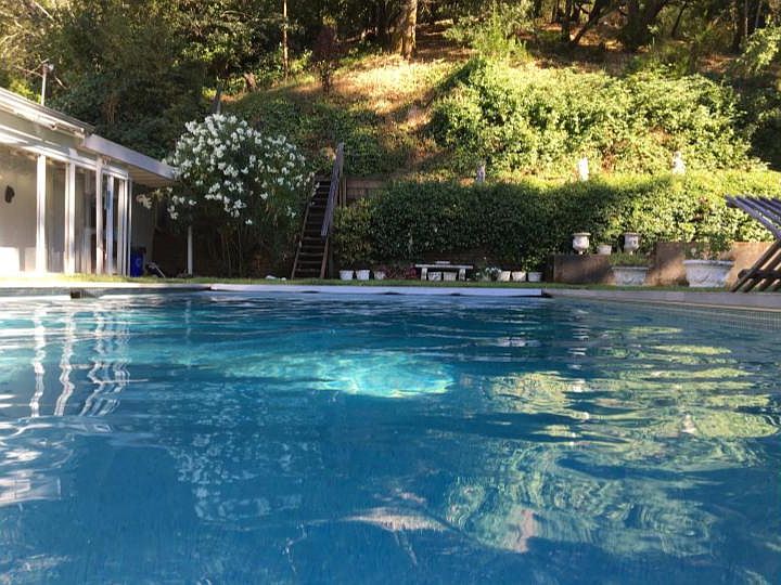 1st image of 31 Wood Ln