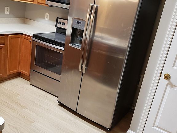 4th image of 4217 Normandy Ct