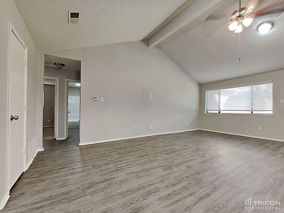 3rd image of 2410 Claremont Dr