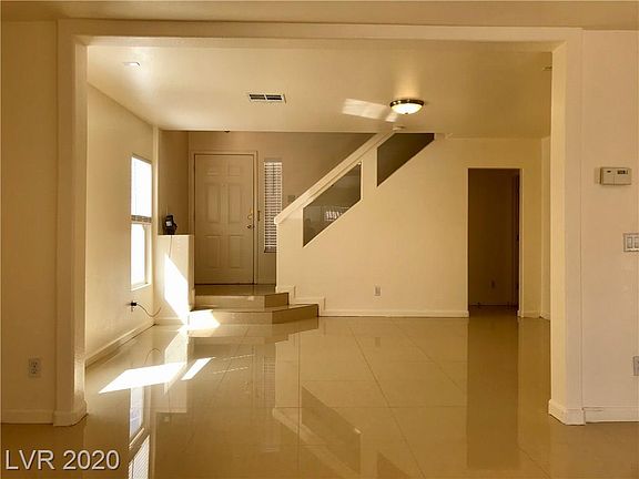 4th image of 7544 Mission Palm St