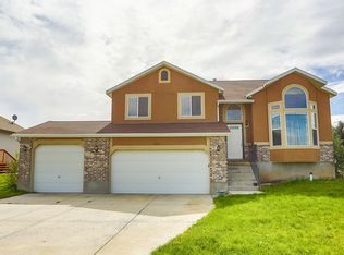7553 W Castlebar Ln, Magna, UT 84044