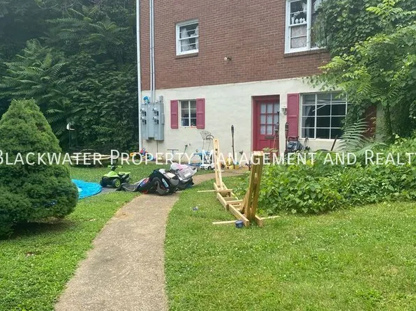 133 S Main St #A, Amherst, VA 24521