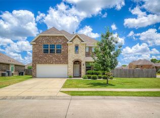 3000 Limestone Cir, Forney, TX 75126
