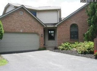 160 Talsman Dr UNIT 2, Canfield, OH 44406
