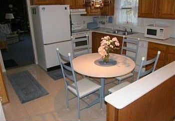 3rd image of 4362 Highview Dr