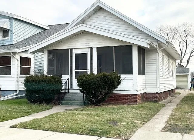 1023 National Ave — Photo 1