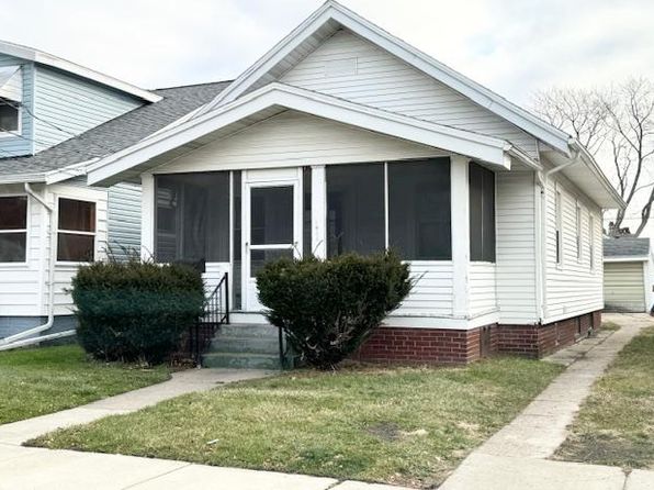 1023 National Ave