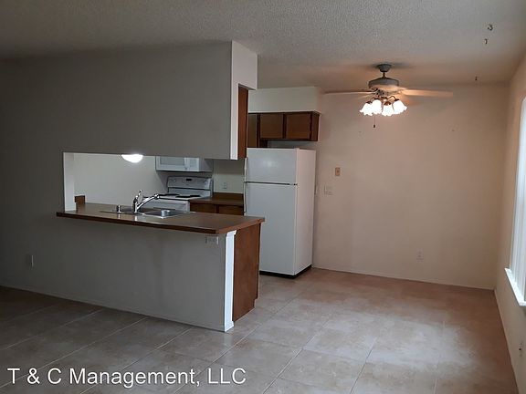 4th image of 2616 Muriel St NE APT D