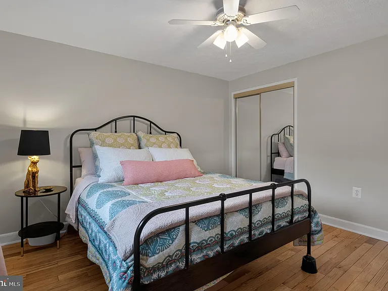 150 S Virginia Ave #34 — Photo 23