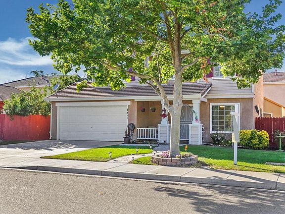 2nd image of 1373 Sienna Park Dr