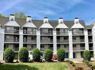 1243 Cedars Ct APT B10, Charlottesville, VA 22903