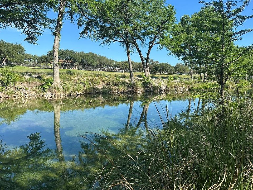 1st image of 261 River Dr