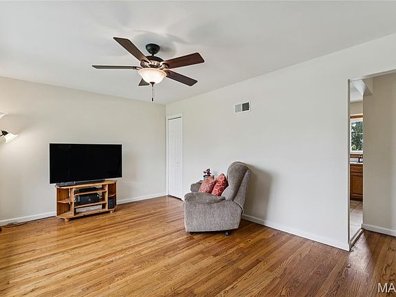 5th image of 9516 Marbob Dr