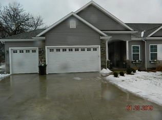 1639 Harvest Ridge Ln, Warsaw, IN 46582