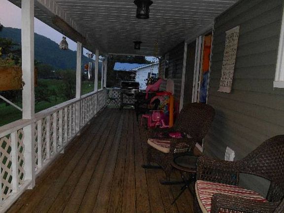 3rd image of 307 Vanhorn Dr