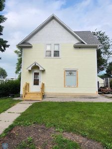 126 4th Ave NE, Mayville, ND, 58257