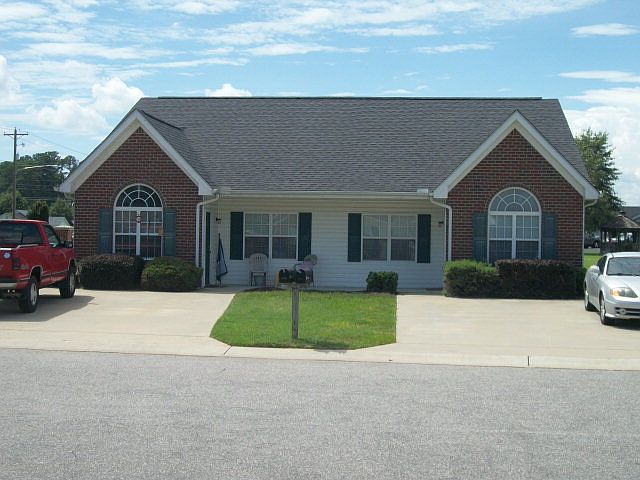 1st image of 1000 Coggins Ct