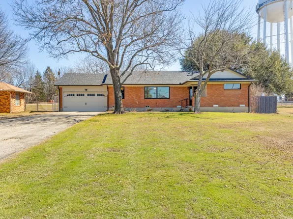 1412 W California St, Gainesville, TX 76240