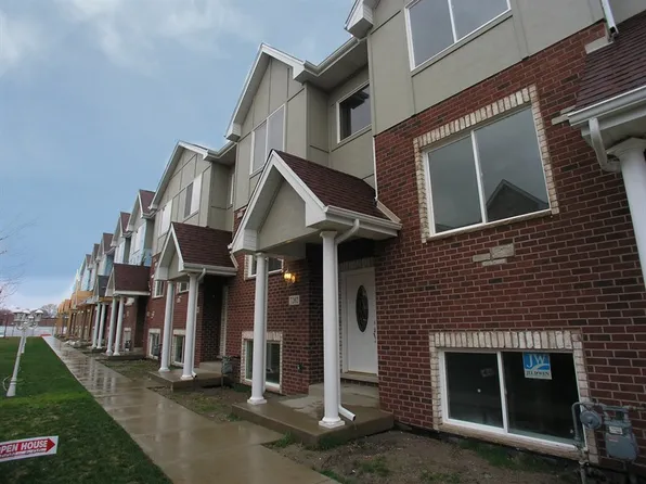 7202 W 83rd St, Bridgeview, IL 60455