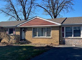 7904 Lotus Ave, Burbank, IL 60459