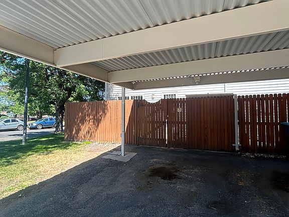 3rd image of 1921 S Oswego Way