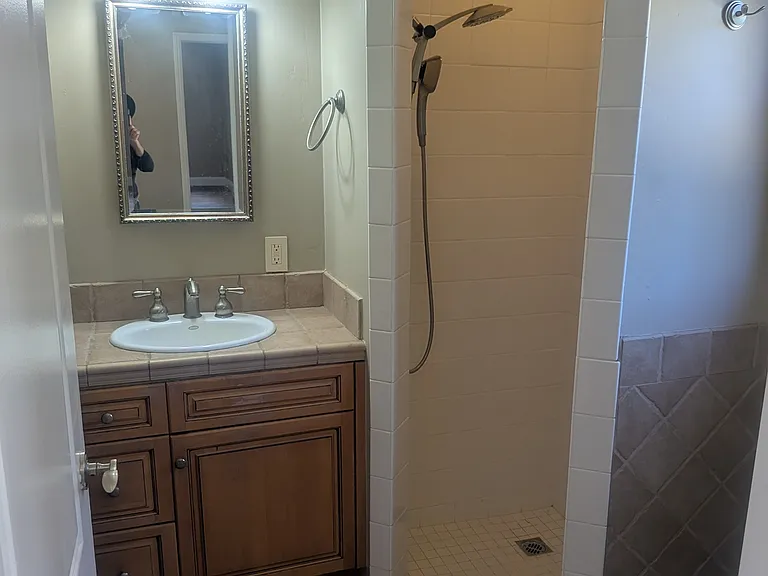 5648 Calzada Del Bosque — Photo 9