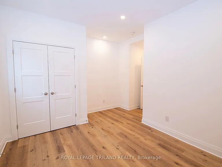425 Dundas St #202 — Photo 13