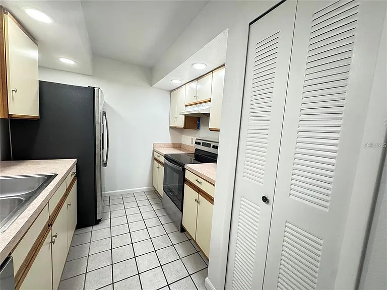 497 Club Dr — Photo 6