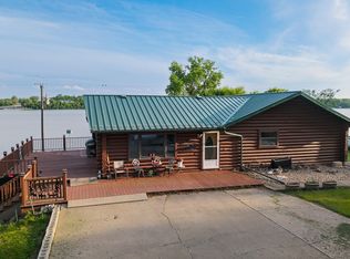 631 Spiritwood Ave, Jamestown, ND 58401