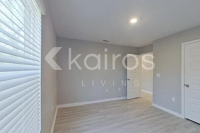 4816 Malay Cir — Photo 8