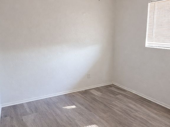 4th image of 2512 W Ocotillo Rd Unit 3
